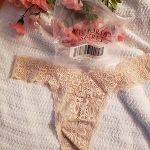 🎀Clearance🎀  NWT VS VICTORIA'S secret Panty w stretch lace